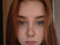 show live MandiWaxler