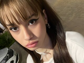 camwhore nude MariaVong