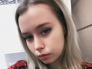 camgirl masturbating with sextoy MelissaKnott