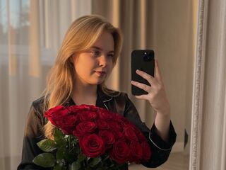 nude webcam girl pic MelissaMyla