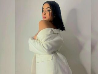 kinky webcam model MiaNumi