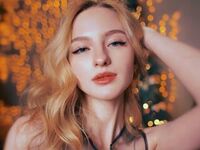 beautiful webcam girl MickeyMills