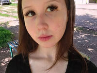 webcamgirl chat room MonicaKim