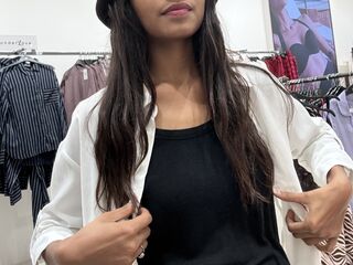beautiful webcamgirl NainaSingh