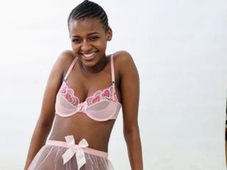 free chatroom NaomiBrookes