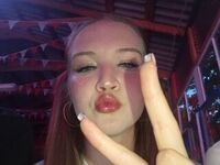 fingering girl cam NelleCauthorne