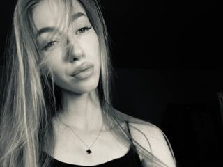 sexy live cam girl NikkiTenerovich