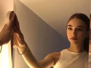 naked webcam girl photo PansyGandara