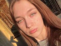 cam girl playing with dildo RociSonina