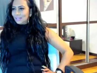 hot girl live cam RoxanaCara