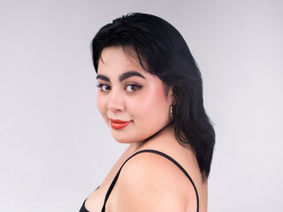 naked camgirl picture RoxanaElegance