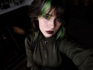 fingering cam whore ShadowBelle