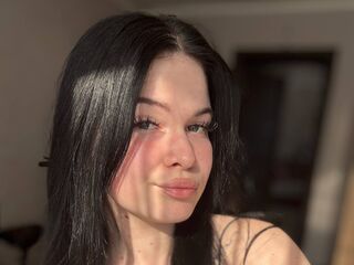 naked camgirl picture ShonaMellerson