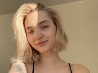 hot cam girl masturbating with vibrator TayteHessel