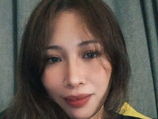 fingering camgirl ThylaMax