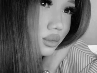 free nude webcam ZellaRessler